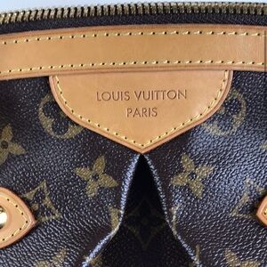 💎STUNNING💎✨ZIPPER CLOSURE✨ 🖤LOUIS VUITTON🖤